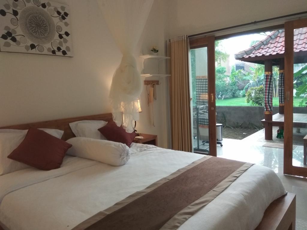 Master Homestay Amed  Bagian luar foto
