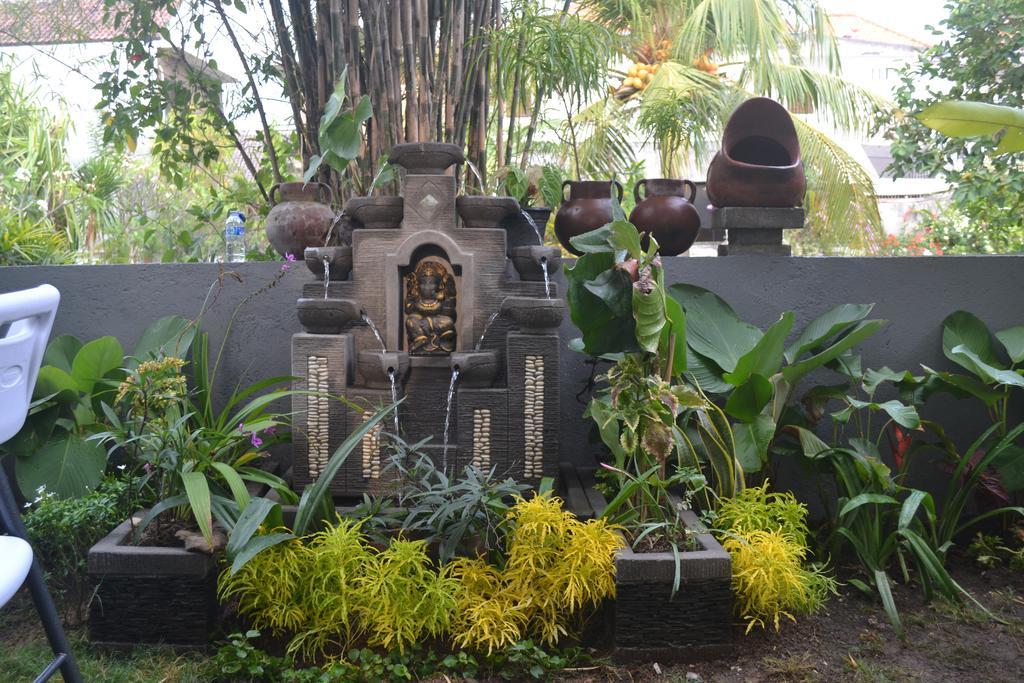 Master Homestay Amed  Bagian luar foto